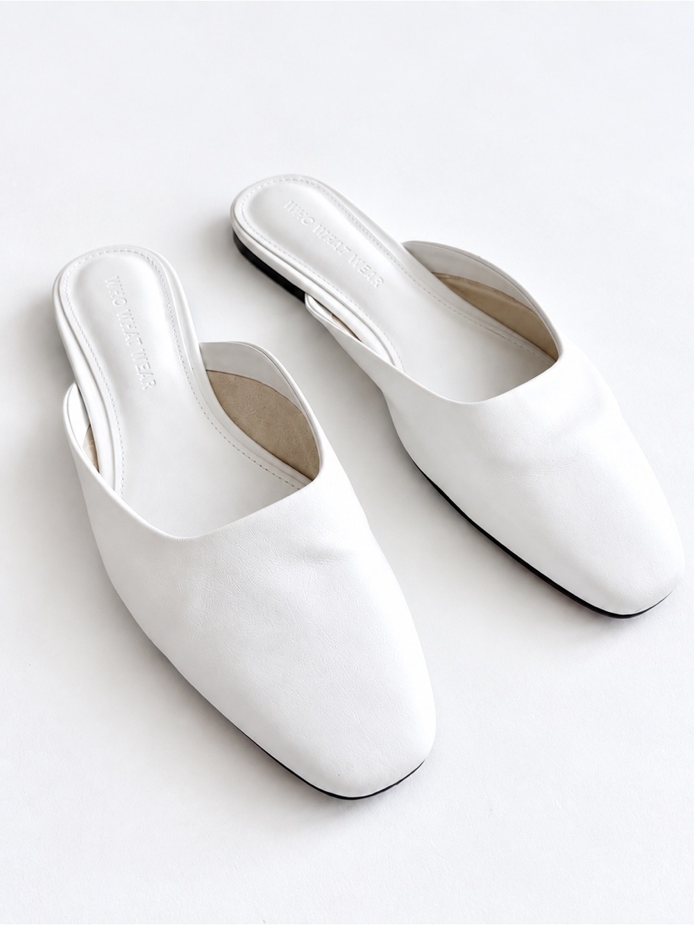 Who What Wear White Leather Square Toe Mule Flats Size 7.5